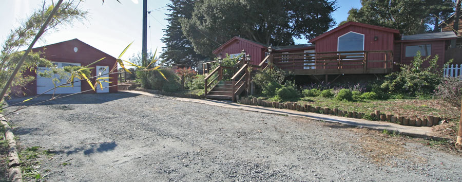 The large driveway provides lots of parking.
